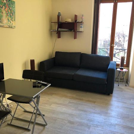 23 Rue De La Chapelle Apartment Paris Exterior foto
