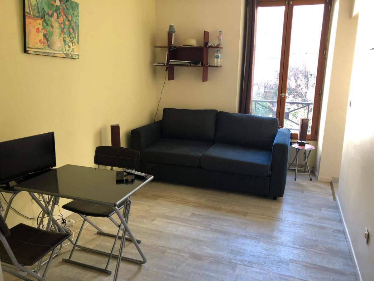 23 Rue De La Chapelle Apartment Paris Exterior foto